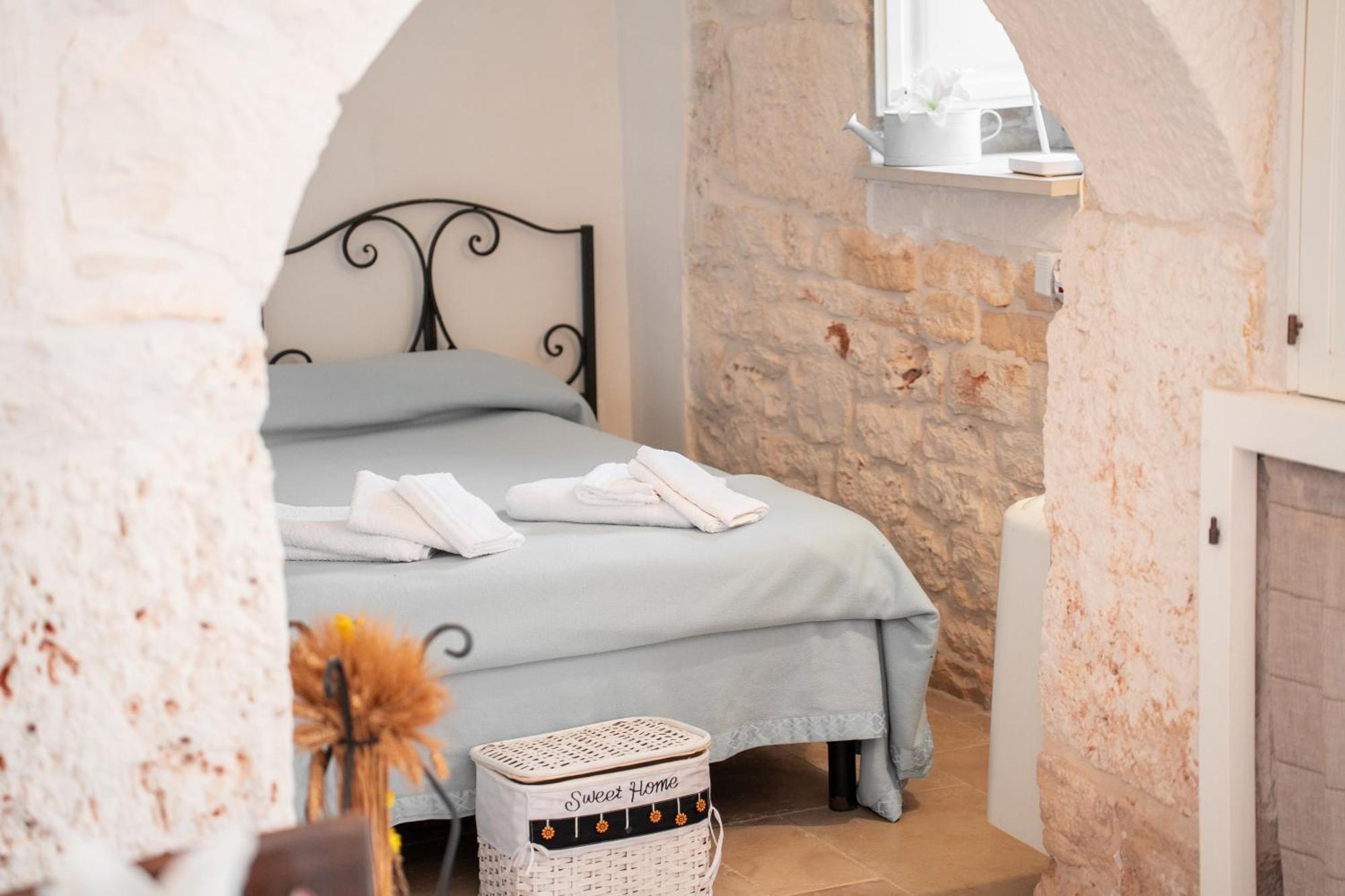 Trulli Beauty Alcova Villa โลโกโรตอนโด ภายนอก รูปภาพ